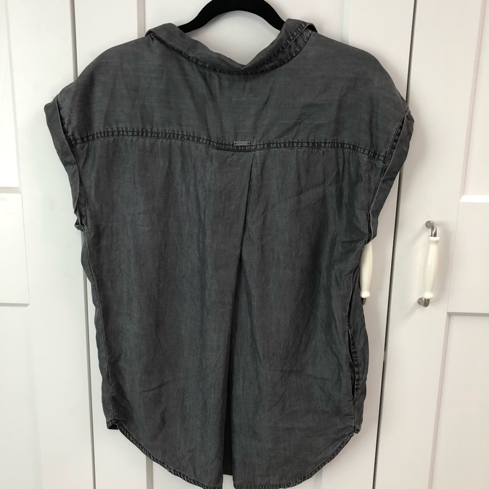 PrAna 3/4 button down - Picture 3 of 4